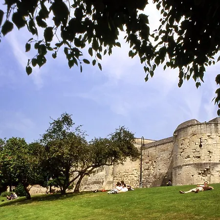 Hotel Ibis Budget Caen 2*