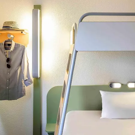 Hotel Ibis Budget Caen 2*