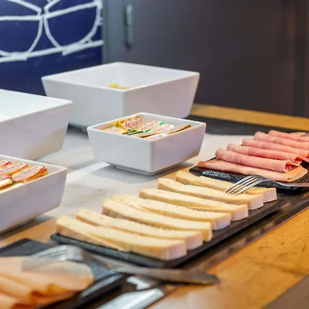 Hotell Ibis Budget Caen 2*