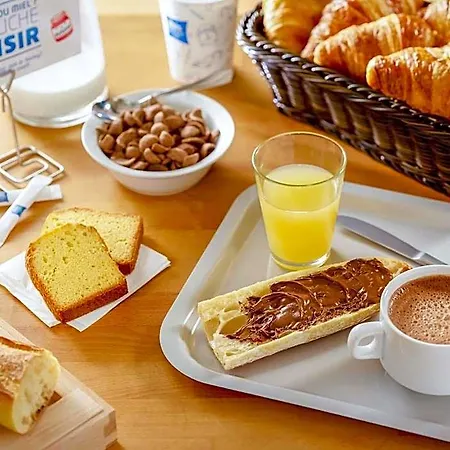 Hotel Ibis Budget Caen 2*