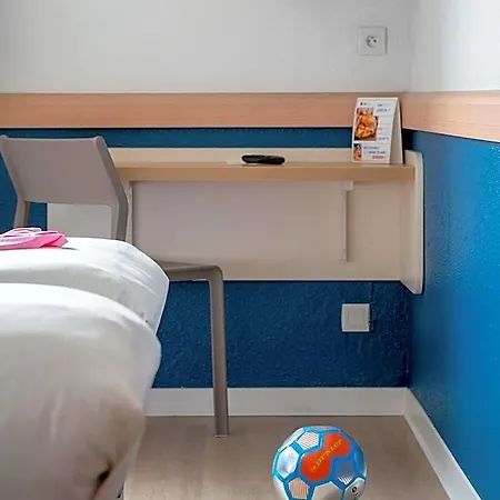 Hotel Ibis Budget Caen 2*