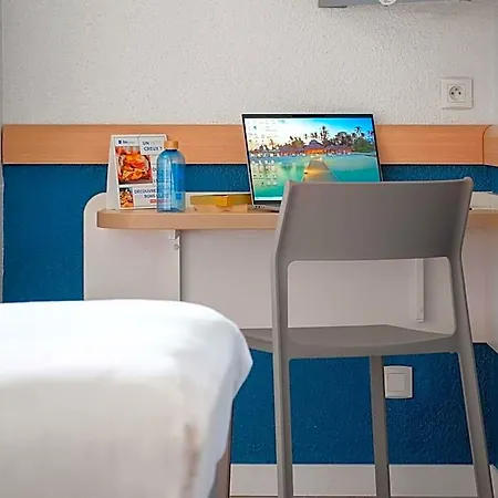 Hotel Ibis Budget Caen 2*