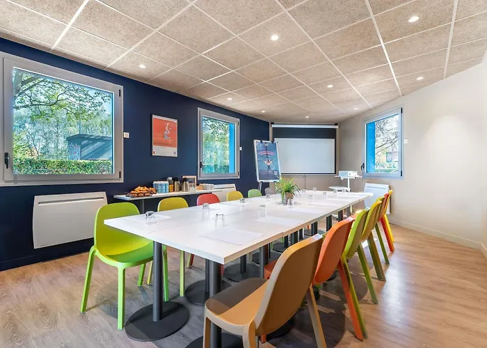 Hotel Ibis Budget Caen 2*