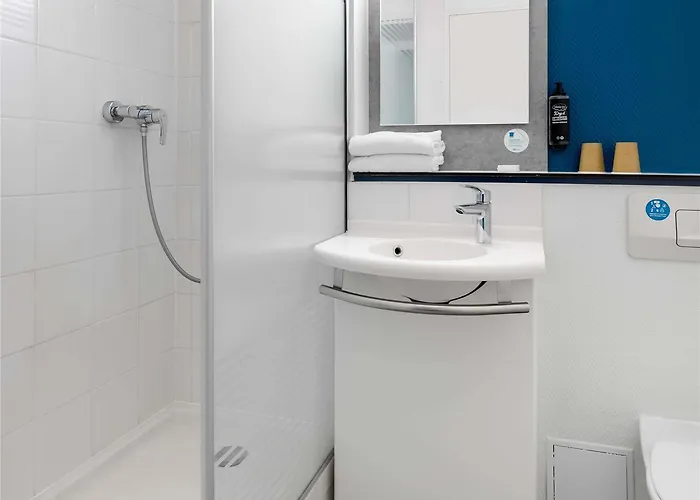 Hotel Ibis Budget Caen 2*